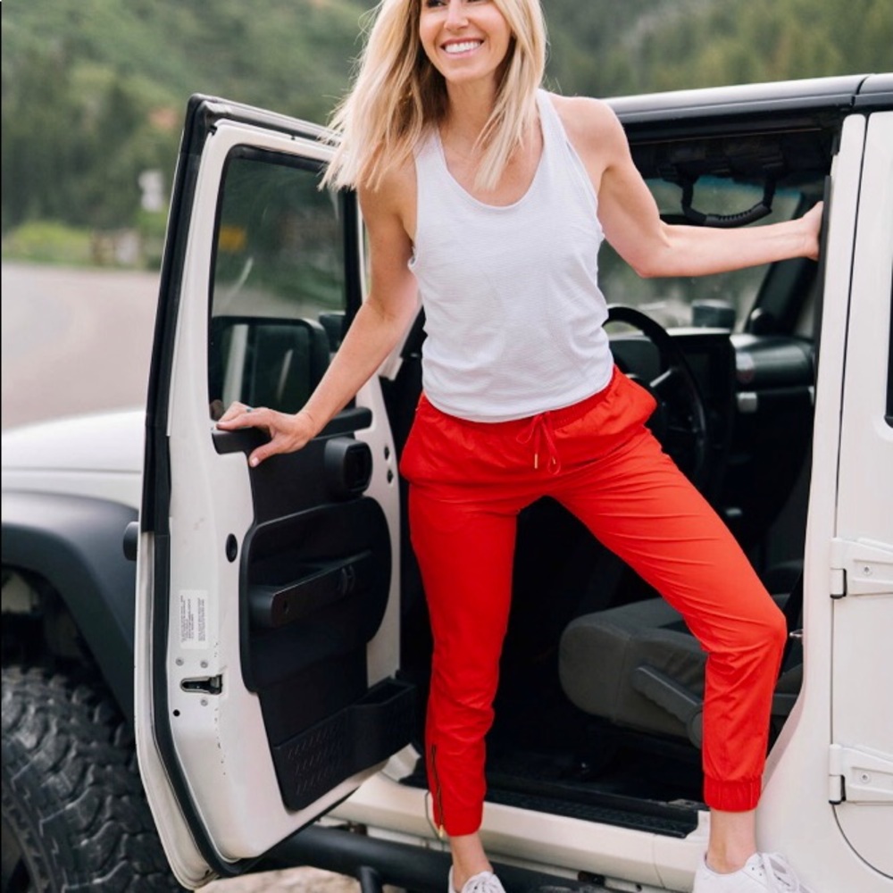 Zyia Red Everywhere Jogger Medium